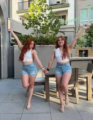 Lonatwins / LonatwinsCB nude photo #0029