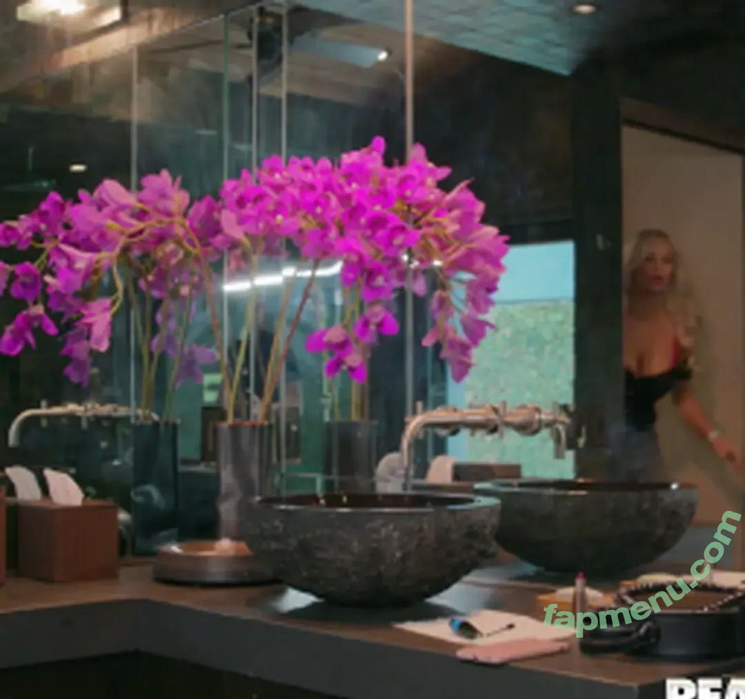 London River nude photo #0445 (LondonCRiver / LondonRiver / thelondoncriver)