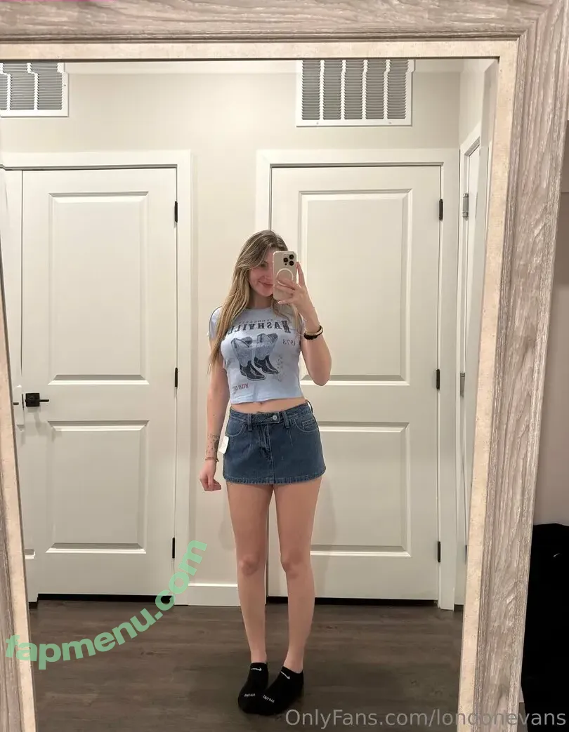 londonevans nude photo #0002 (london.evans19)