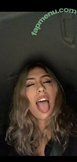 Lonely_latina nude photo #0019