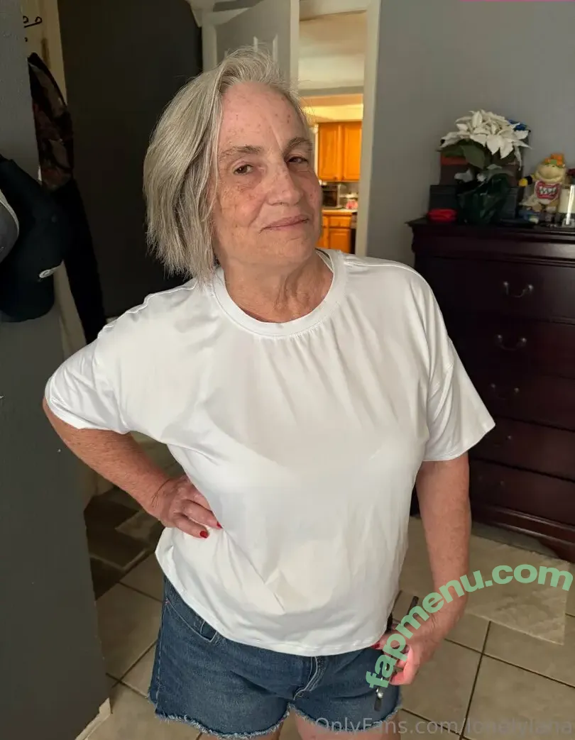 lonelylana nude photo #0006 (_lonelylana)