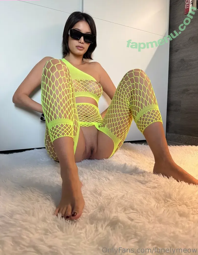 LonelyMeow nude photo #0715 (Mia / meow_lonely / miamia_oo)