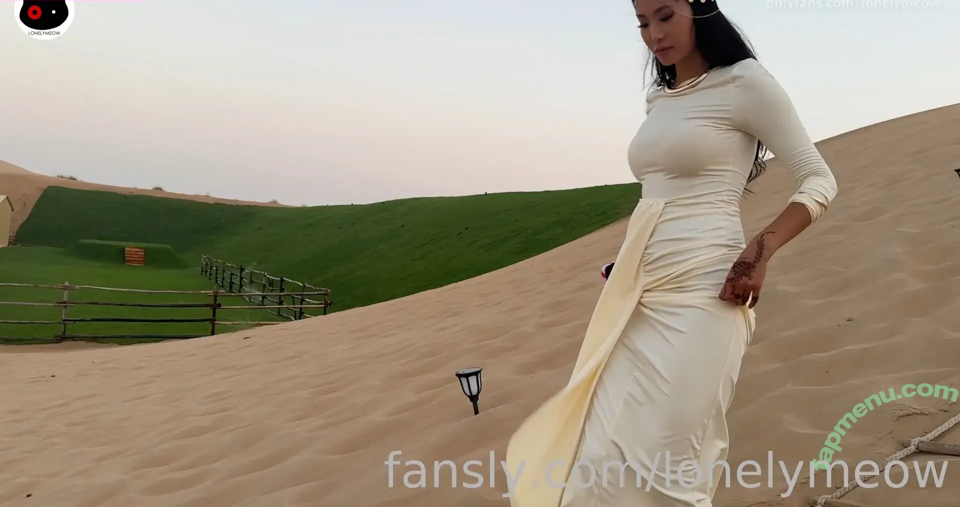 LonelyMeow nude photo #0838 (Mia / meow_lonely / miamia_oo)