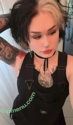  nude photo #0005