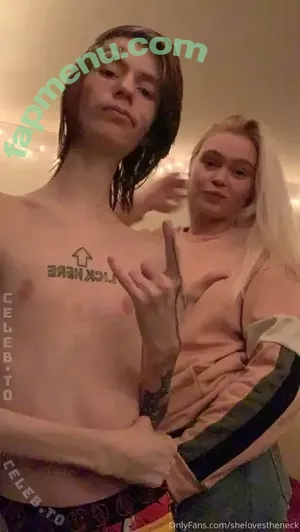 Long Neck | shelovestheneck | DaddyLongNeck / longneckk / shelovestheneck nude photo #0026