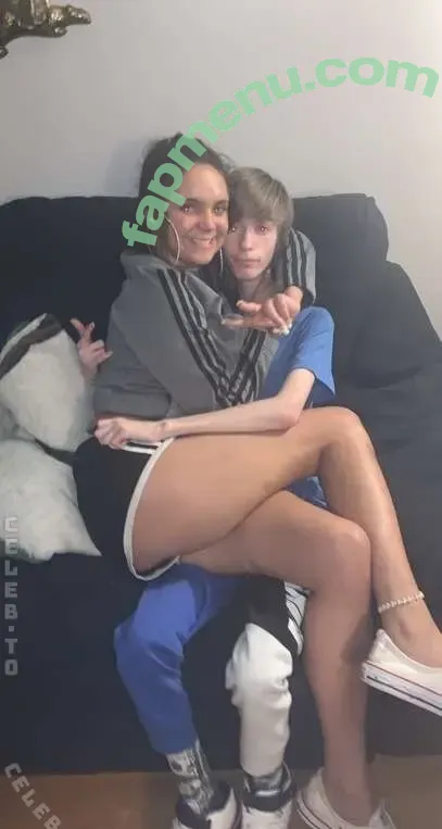 Long Neck | shelovestheneck | DaddyLongNeck nude photo #0014 (longneckk / shelovestheneck)