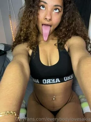 Long Tongue Fetish / _longtonguelewis / diqueentongue / longtonguelewis nude photo #0098
