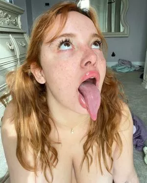 Long Tongue Fetish / _longtonguelewis / diqueentongue / longtonguelewis nude photo #0158