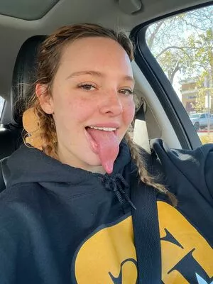 Long Tongue Fetish / _longtonguelewis / diqueentongue / longtonguelewis nude photo #0164
