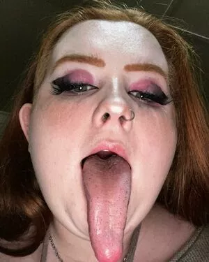 Long Tongue Fetish / _longtonguelewis / diqueentongue / longtonguelewis nude photo #0214