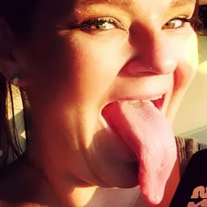 Long Tongue Fetish / _longtonguelewis / diqueentongue / longtonguelewis nude photo #0297