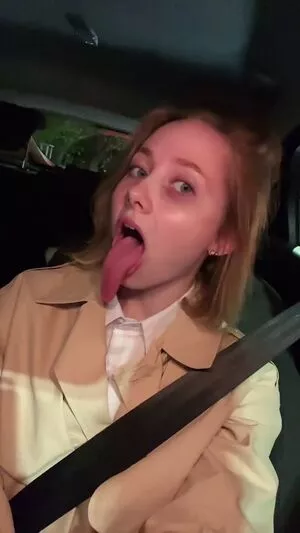 Long Tongue Fetish / _longtonguelewis / diqueentongue / longtonguelewis nude photo #0324