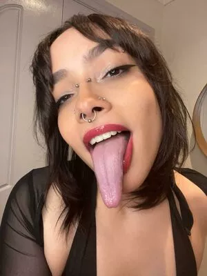 Long Tongue Fetish / _longtonguelewis / diqueentongue / longtonguelewis nude photo #0335