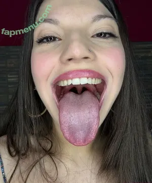 Long Tongue Fetish / _longtonguelewis / diqueentongue / longtonguelewis nude photo #0428