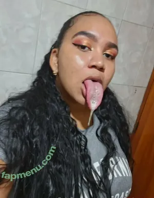 Long Tongue Fetish / _longtonguelewis / diqueentongue / longtonguelewis nude photo #0445
