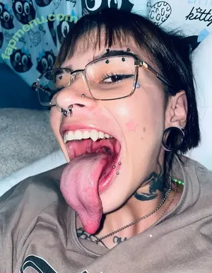 Long Tongue Fetish / _longtonguelewis / diqueentongue / longtonguelewis nude photo #0452