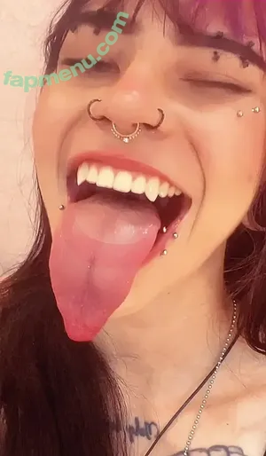 Long Tongue Fetish / _longtonguelewis / diqueentongue / longtonguelewis nude photo #0455