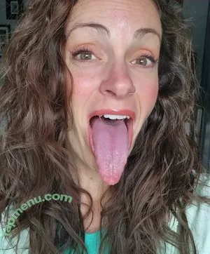 Long Tongue Fetish / _longtonguelewis / diqueentongue / longtonguelewis nude photo #0456