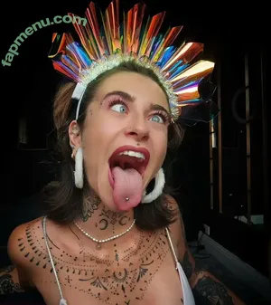 Long Tongue Fetish / _longtonguelewis / diqueentongue / longtonguelewis nude photo #0467