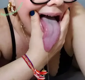 Long Tongue Fetish / _longtonguelewis / diqueentongue / longtonguelewis nude photo #0474