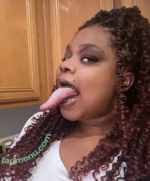 Long Tongue Fetish / _longtonguelewis / diqueentongue / longtonguelewis nude photo #0486