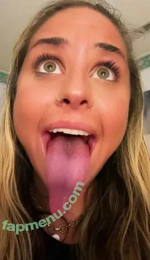 Long Tongue Fetish / _longtonguelewis / diqueentongue / longtonguelewis nude photo #0554