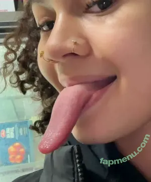Long Tongue Fetish / _longtonguelewis / diqueentongue / longtonguelewis nude photo #0568