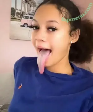 Long Tongue Fetish / _longtonguelewis / diqueentongue / longtonguelewis nude photo #0571