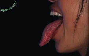 Long Tongue Fetish / _longtonguelewis / diqueentongue / longtonguelewis nude photo #0600