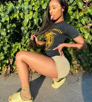 Long Tongue Fetish / _longtonguelewis / diqueentongue / longtonguelewis nude photo #0653