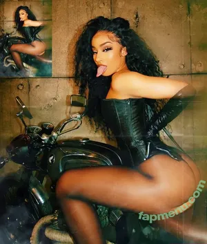 Long Tongue Fetish / _longtonguelewis / diqueentongue / longtonguelewis nude photo #0656