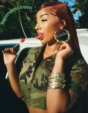 Long Tongue Fetish / _longtonguelewis / diqueentongue / longtonguelewis nude photo #0669