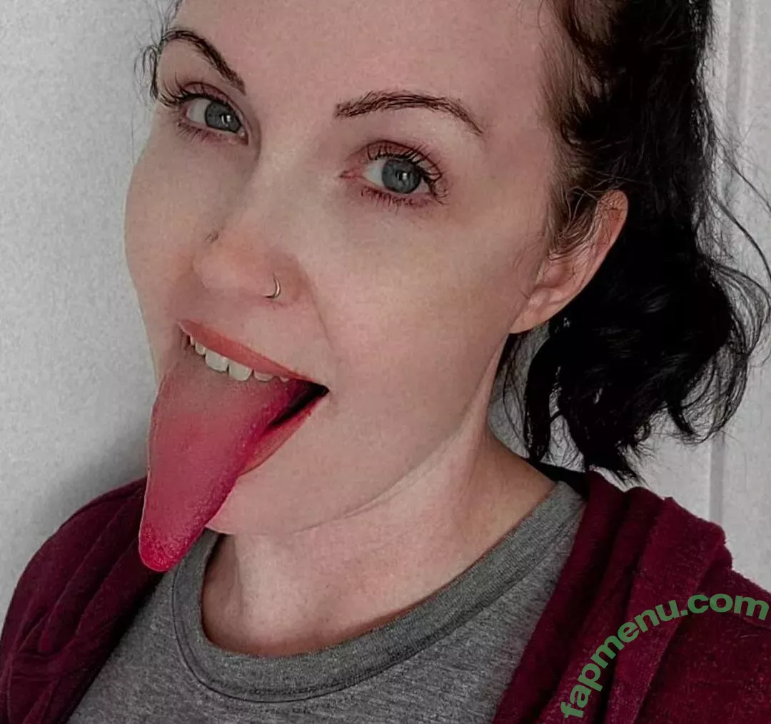 Long Tongue Fetish nude photo #0074 (_longtonguelewis / diqueentongue / longtonguelewis)