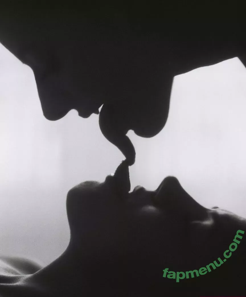 Long Tongue Fetish nude photo #0080 (_longtonguelewis / diqueentongue / longtonguelewis)