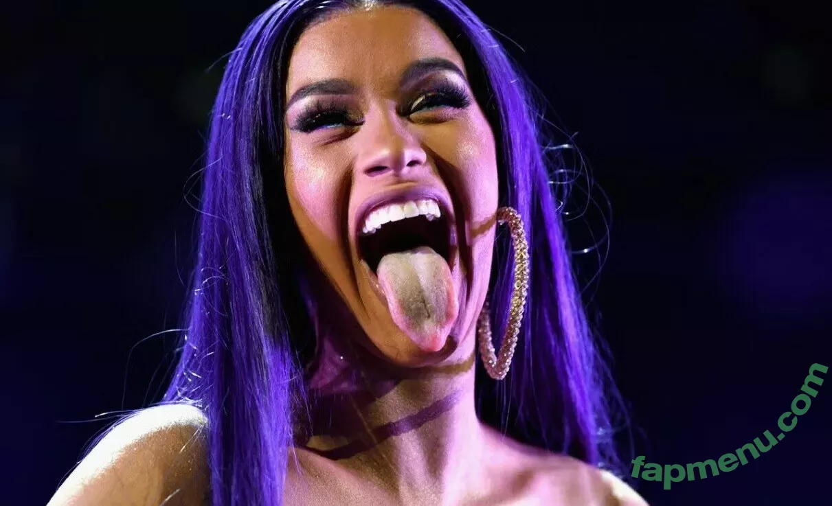 Long Tongue Fetish nude photo #0086 (_longtonguelewis / diqueentongue / longtonguelewis)