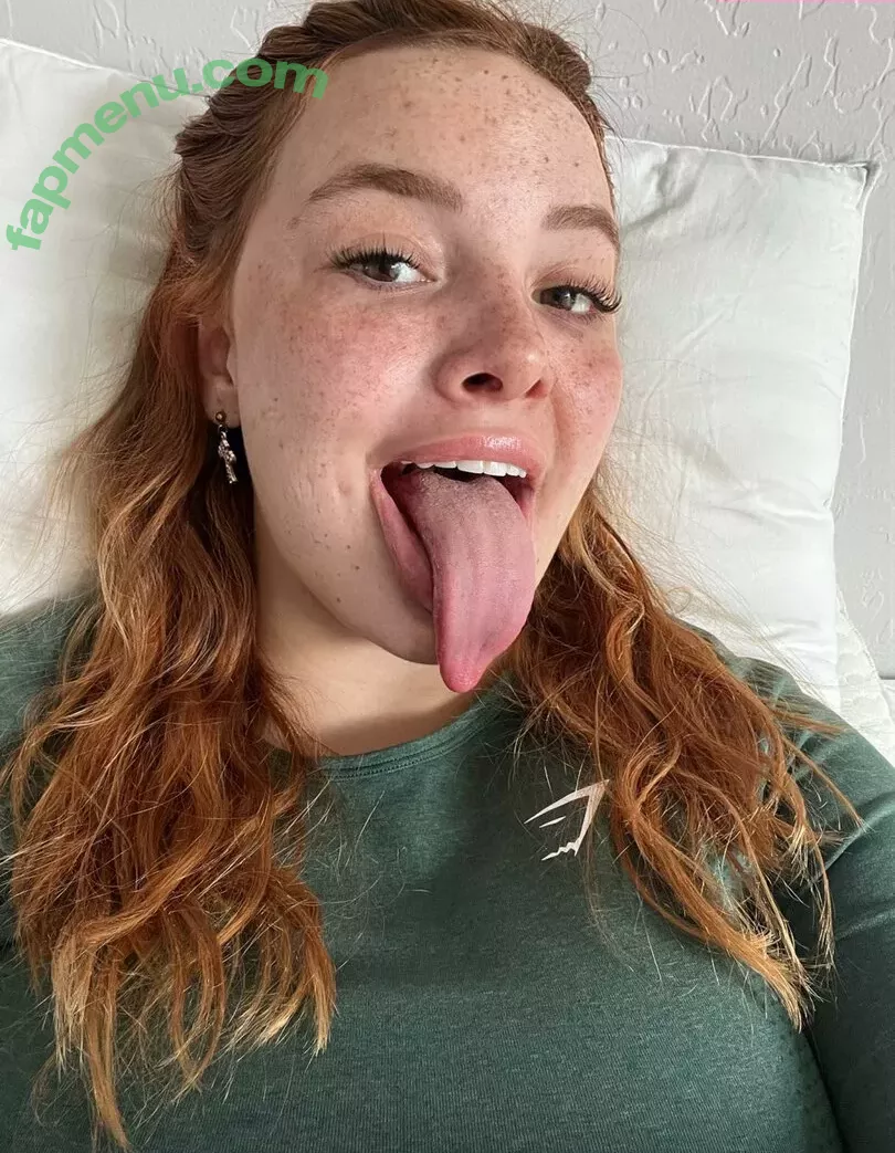 Long Tongue Fetish nude photo #0165 (_longtonguelewis / diqueentongue / longtonguelewis)