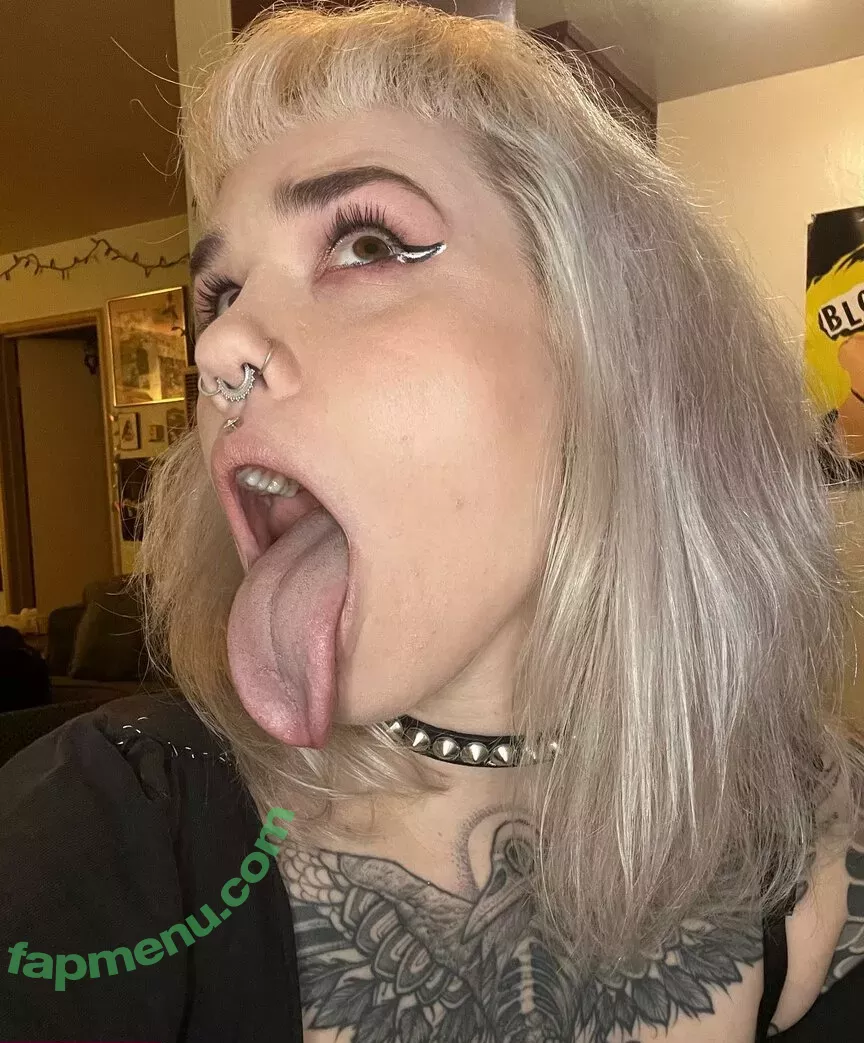 Long Tongue Fetish nude photo #0289 (_longtonguelewis / diqueentongue / longtonguelewis)