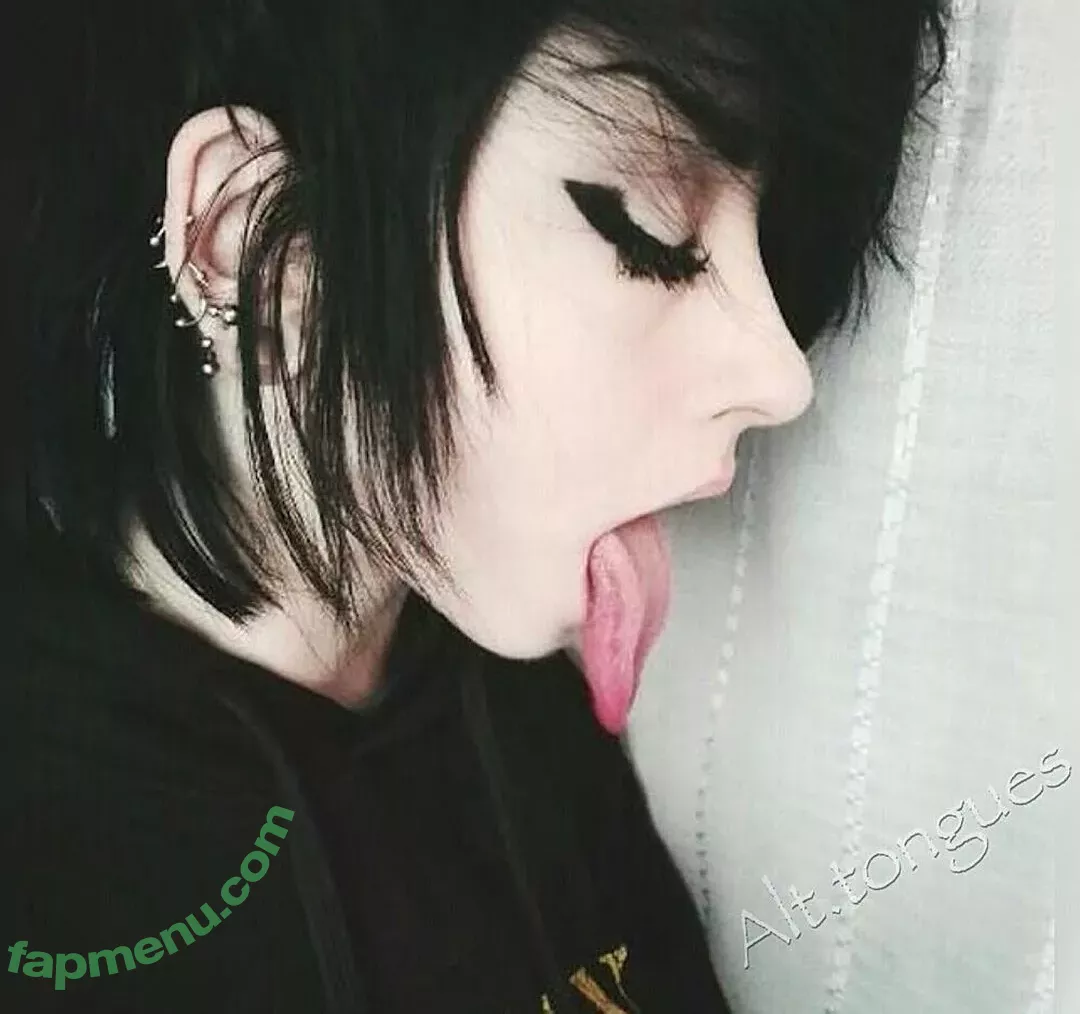 Long Tongue Fetish nude photo #0341 (_longtonguelewis / diqueentongue / longtonguelewis)