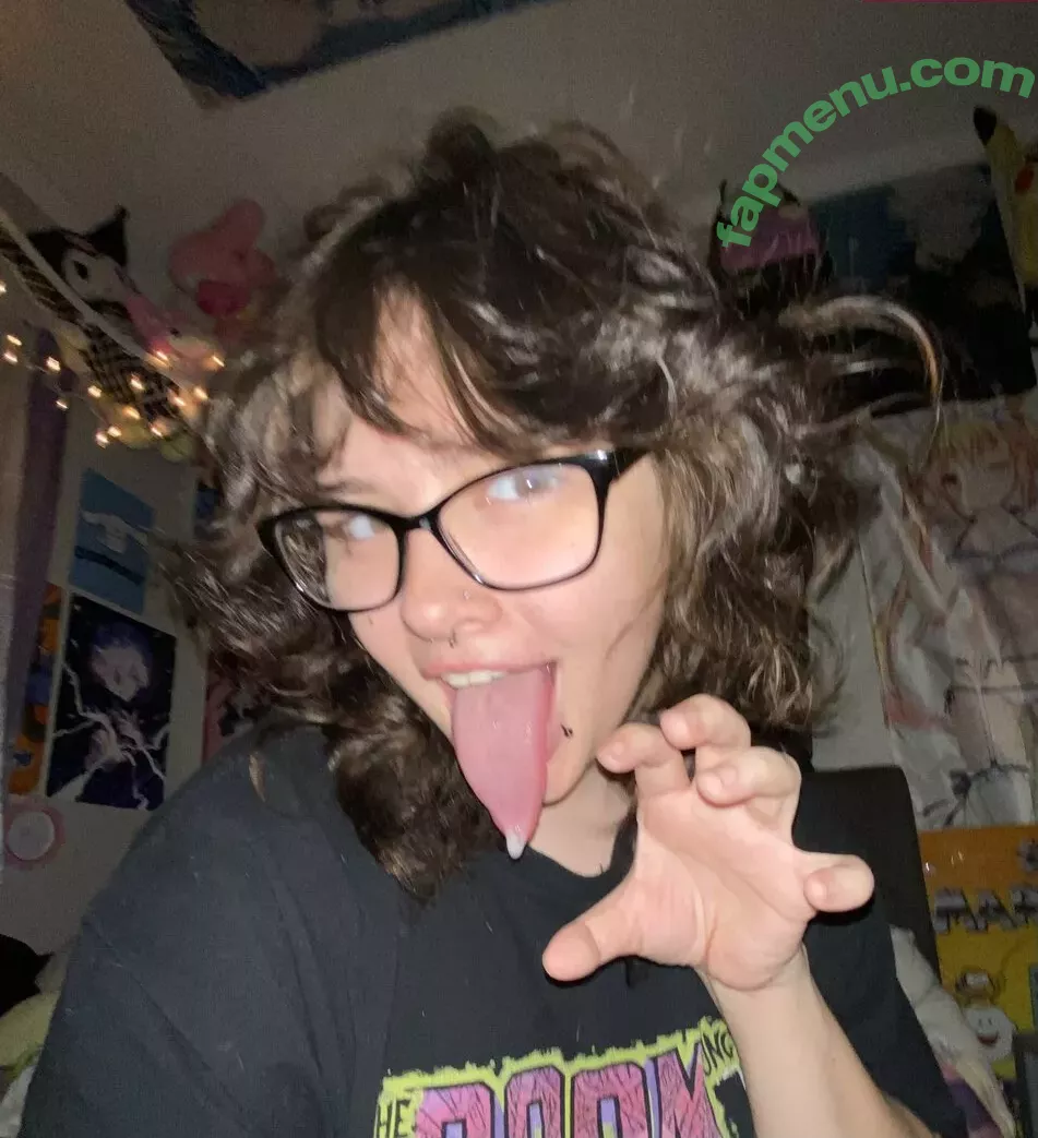 Long Tongue Fetish nude photo #0362 (_longtonguelewis / diqueentongue / longtonguelewis)