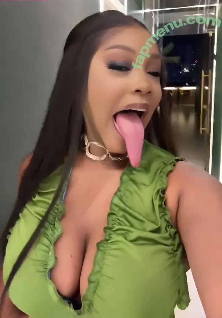 Long Tongue Fetish nude photo #0501 (_longtonguelewis / diqueentongue / longtonguelewis)