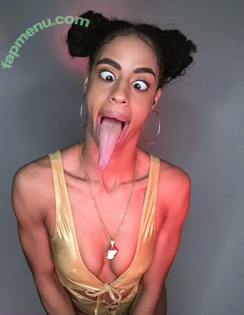 Long Tongue Fetish nude photo #0538 (_longtonguelewis / diqueentongue / longtonguelewis)