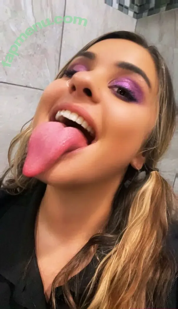 Long Tongue Fetish nude photo #0551 (_longtonguelewis / diqueentongue / longtonguelewis)