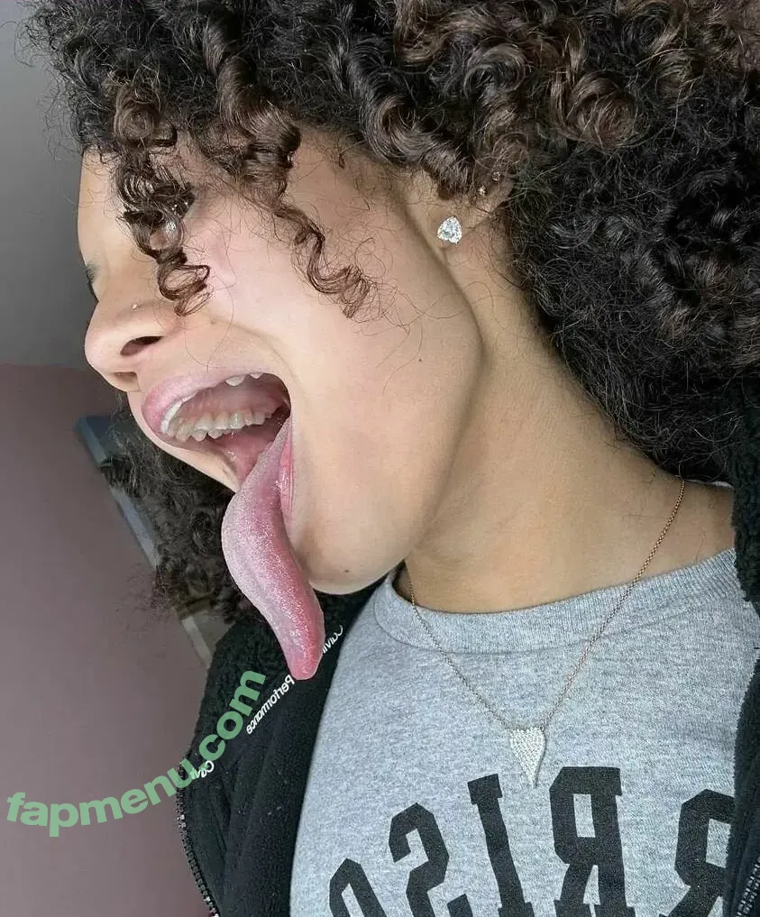 Long Tongue Fetish nude photo #0558 (_longtonguelewis / diqueentongue / longtonguelewis)