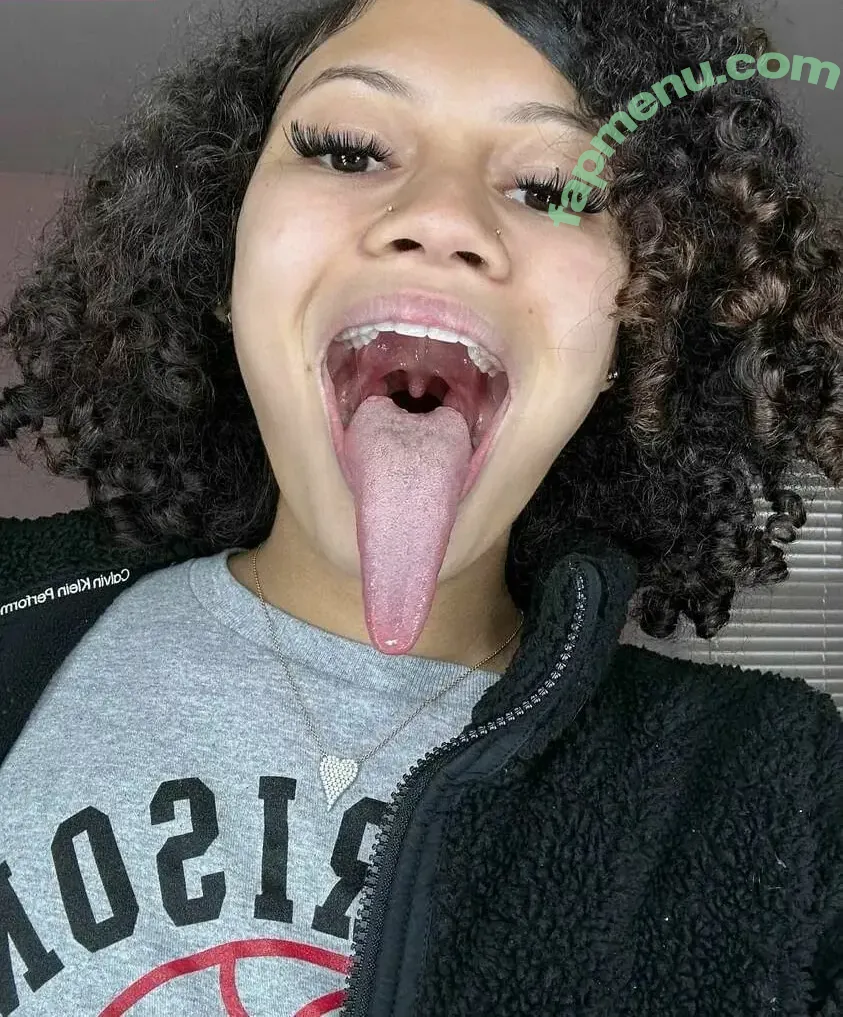 Long Tongue Fetish nude photo #0560 (_longtonguelewis / diqueentongue / longtonguelewis)