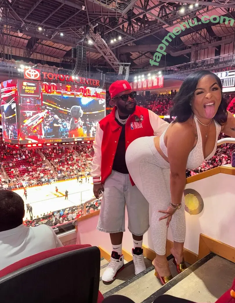 Long Tongue Fetish nude photo #0623 (_longtonguelewis / diqueentongue / longtonguelewis)