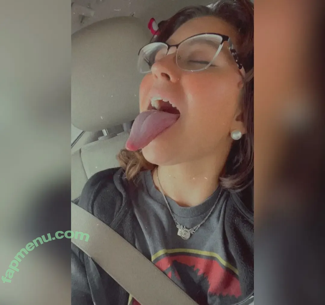 Long Tongue Fetish nude photo #0636 (_longtonguelewis / diqueentongue / longtonguelewis)