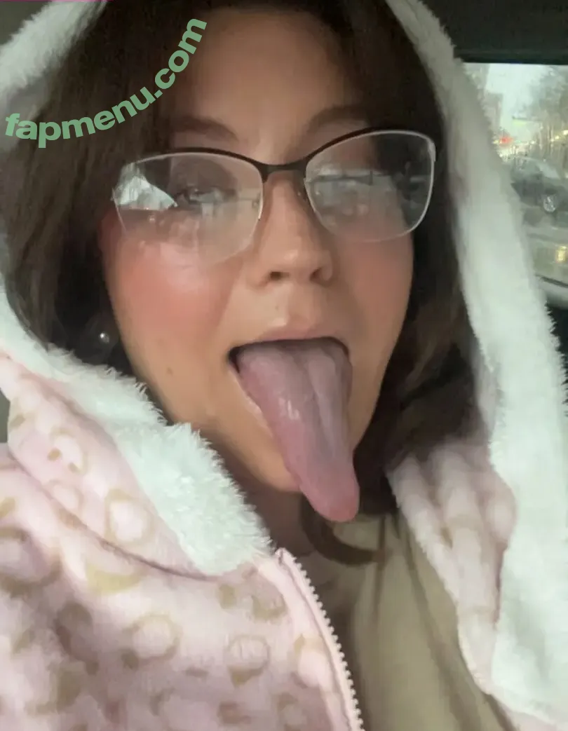 Long Tongue Fetish nude photo #0638 (_longtonguelewis / diqueentongue / longtonguelewis)