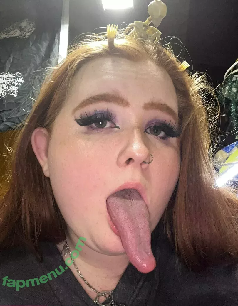 Longtonguebitch nude photo #0002 (Detective_erin1 / Erintheshadow)