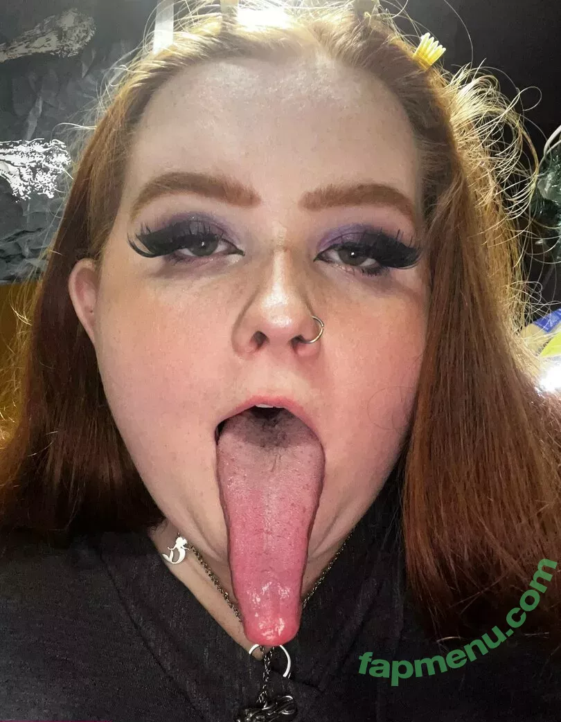 Longtonguebitch nude photo #0003 (Detective_erin1 / Erintheshadow)