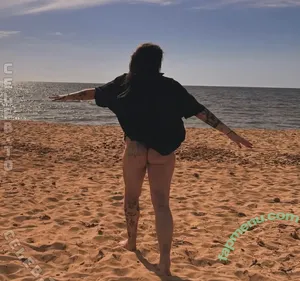 Lonymahony / lonymaakkarony / looonymooony nude photo #0074